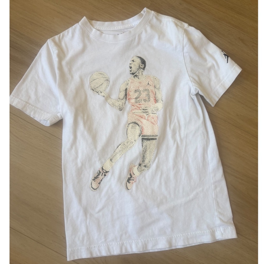 Jordan Boys White Michael Jordan 23 Graphic T-Shirt Size Medium 10-12Y